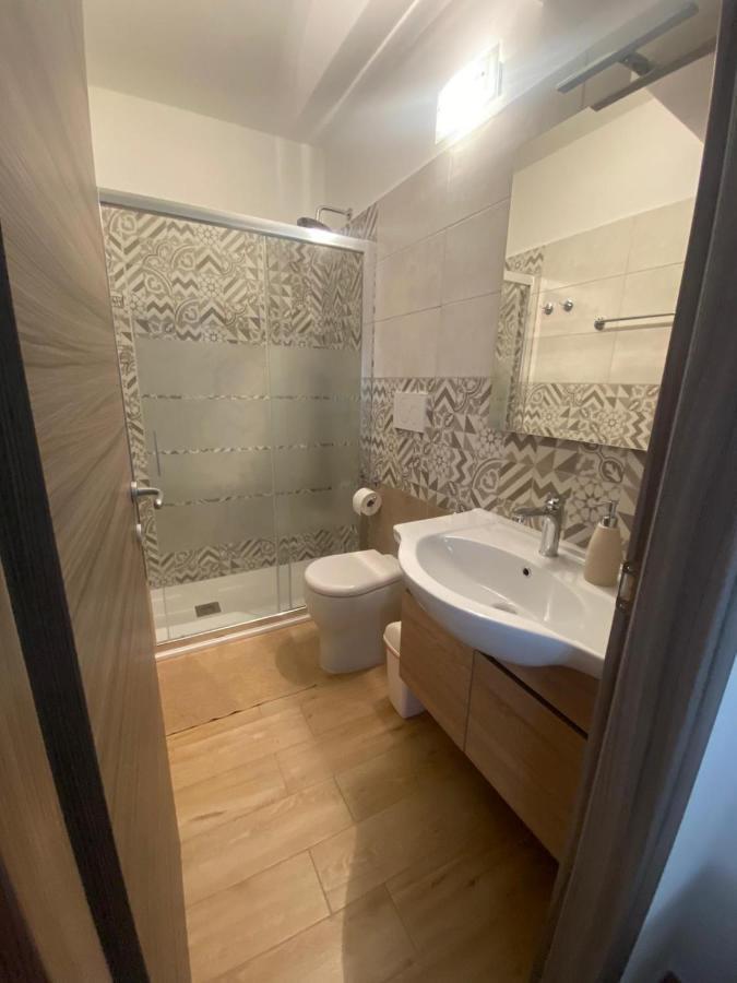 Via Mentana Hotel Baunei Bagian luar foto